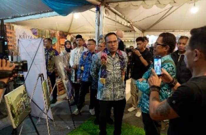 Pemkab. Kotabaru Buka Festival Akrab 2026, Harapkan Dapat Meningkatkan Ekonomi Kreatif