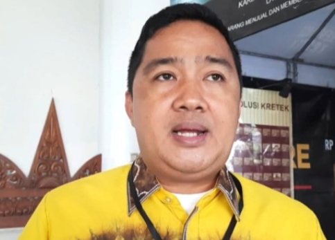 Wakil Ketua DPRD Kotabaru Mengucapkan “Selamat dan Sukses Kepada H. Eka Saprudin Sebagai Sekda Kabupaten Kotabaru”