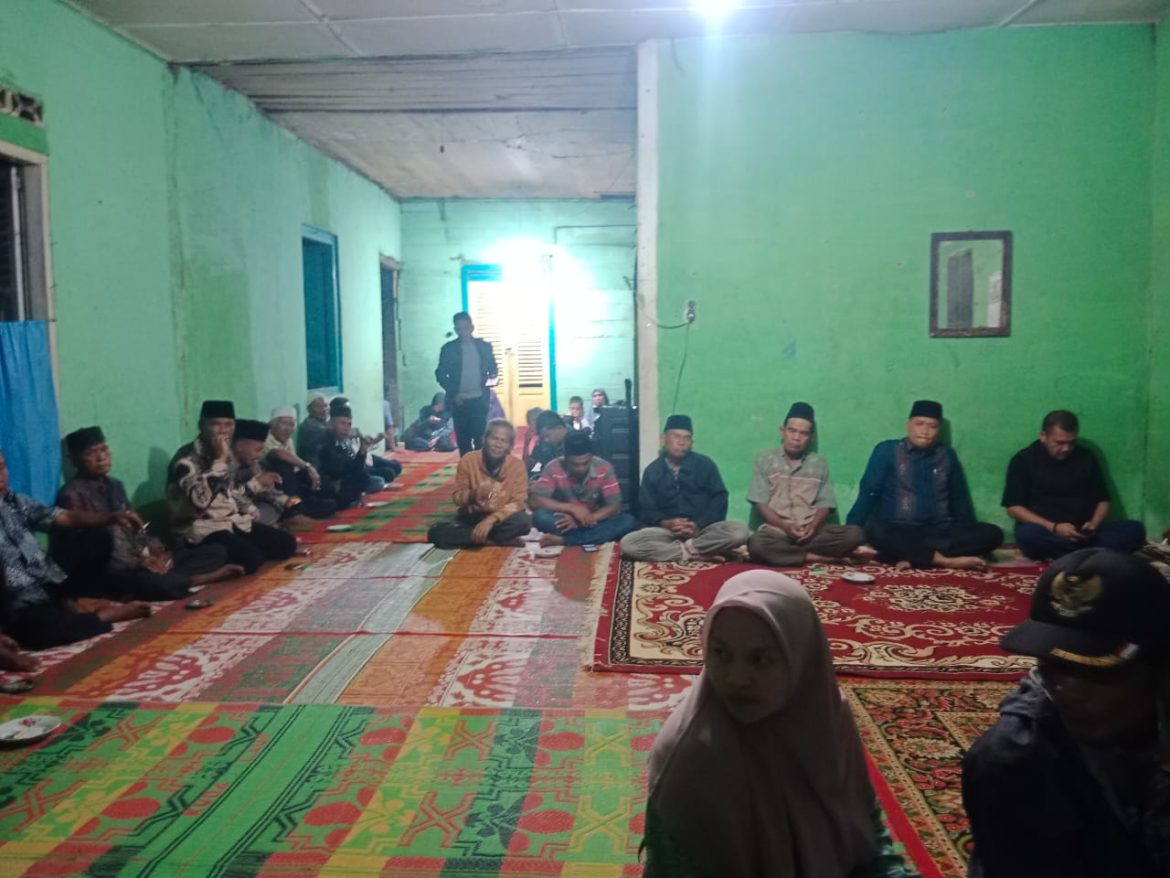 Gelar Rapat Musyawarah Hatobangon dan Harajaon Desa Sabungan Sipabangun yang Selama ini Berselisih Akhirnya Berujung Damai