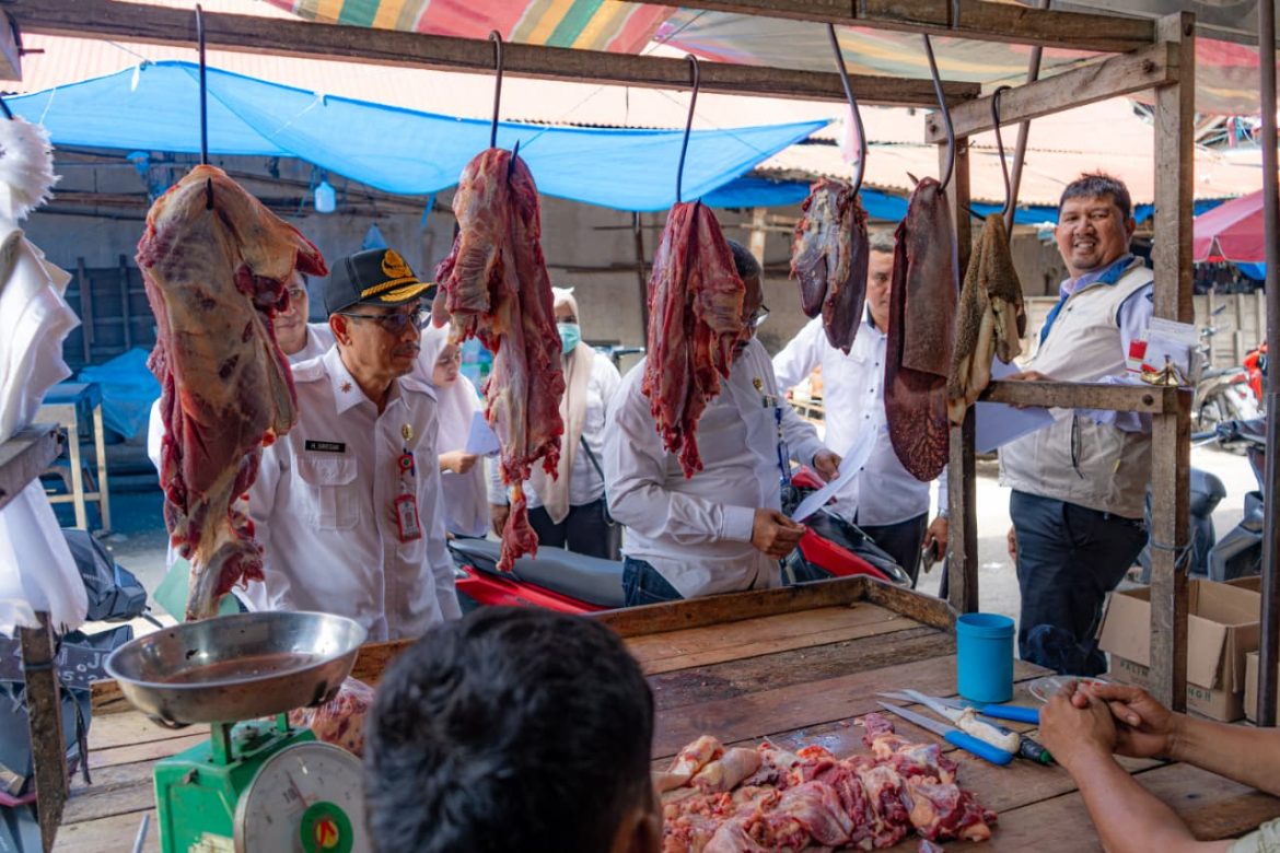 Pemkab Paluta Monitoring Ketersediaan Sembako Dan Harga Di Pusat Pasar Gunung Tua